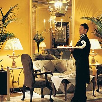 THE DORCHESTER HOTEL HAS ONE OF LONDONS BEST SUITES THE OLIVER MESSEL SUITE MOST EXPENSIVE SUITES IN LONDON 3